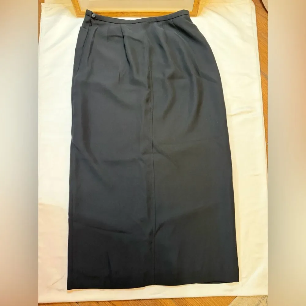 Ann Taylor size 8 petite black long pencil skirt
